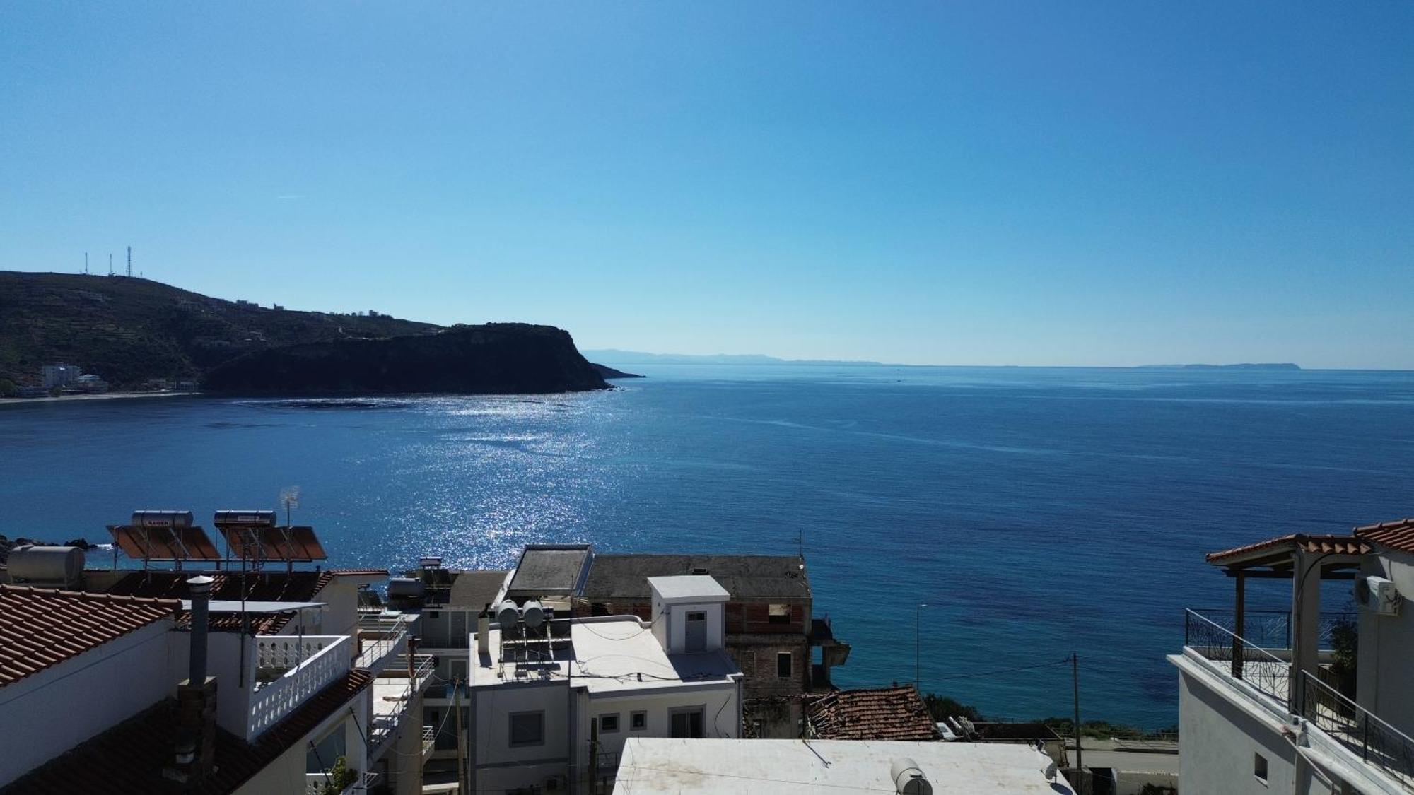 Jon Rooms Himare Bagian luar foto