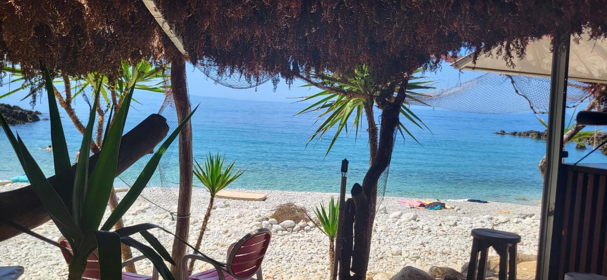 Jon Rooms Himare Bagian luar foto