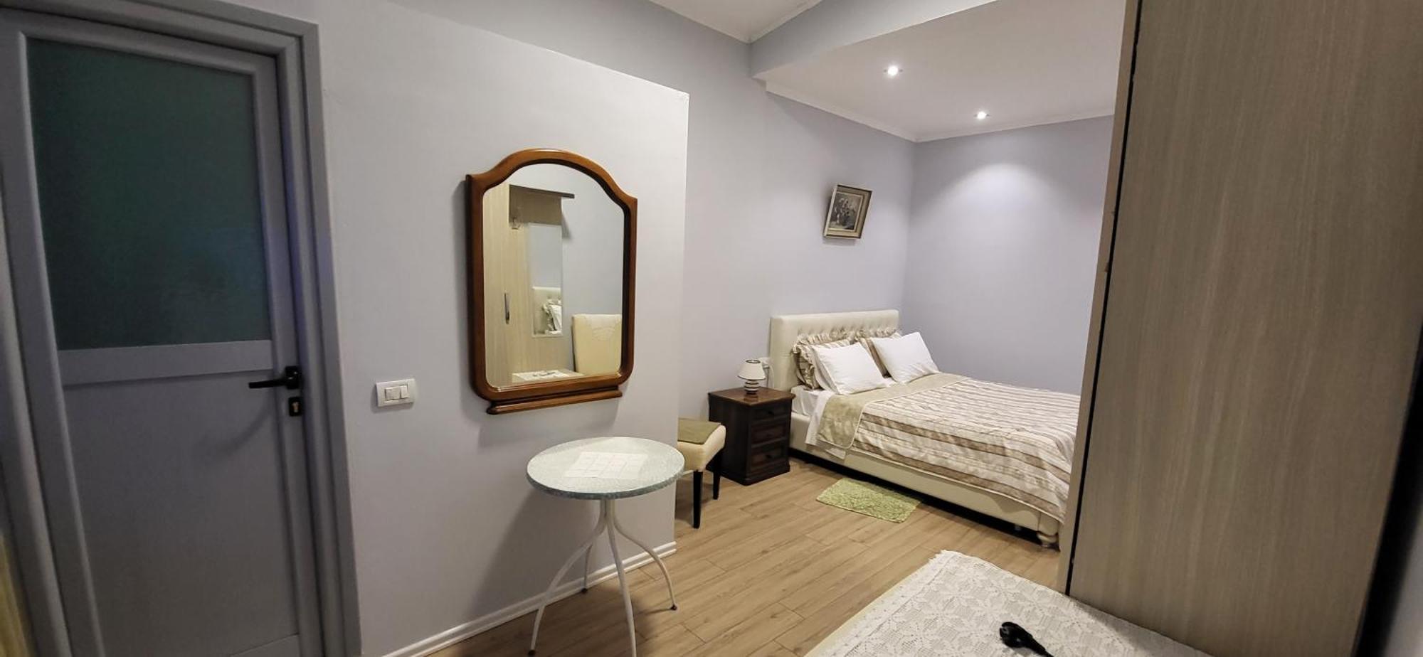 Jon Rooms Himare Bagian luar foto
